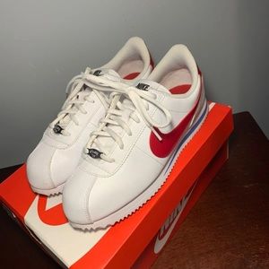Nike Cortez 7Y , 8.5 Women’s